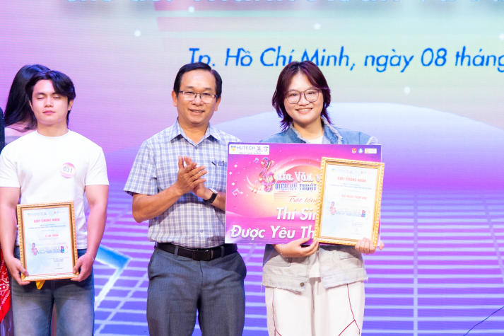 Sinh viên Viện Kỹ thuật “cháy” hết mình tại Gala Văn nghệ mùa X 157