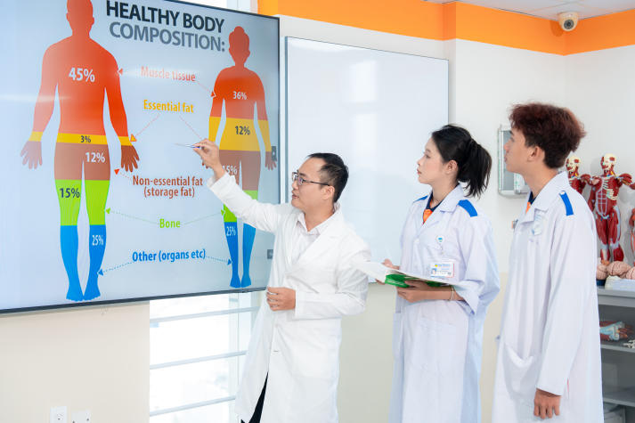 HUTECH chính thức tuyển sinh đào tạo ngành Y khoa,  trao học bổng 30% học phí toàn khoá 79