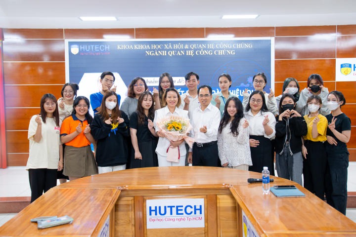 Cùng sinh viên ngành Quan hệ công chúng giải mã phương pháp ứng dụng ChatGPT vào truyền thông hiệu quả 75