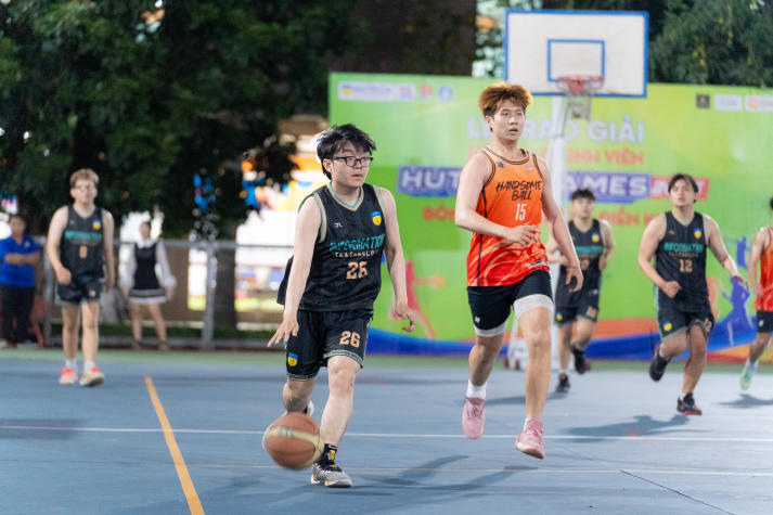 [HUTECH Games 2026] Ngôi vương Bóng rổ nam chính thức lộ diện sau trận Chung kết kịch tính 93