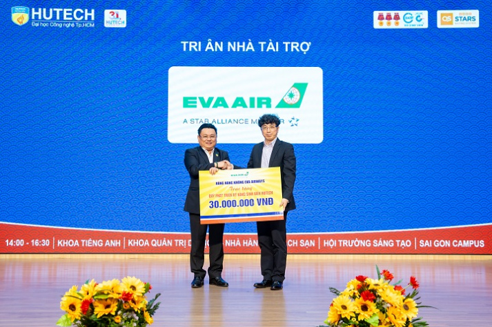 Thêm hành trang để chinh phục ngành Hàng không cho sinh viên HUTECH 41