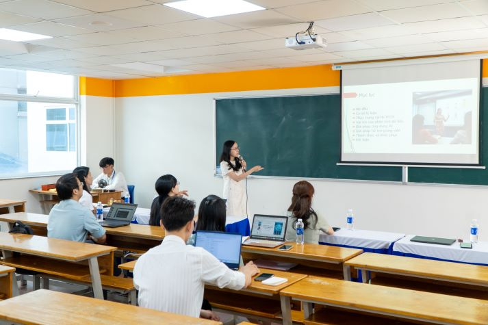 “Bắt sóng” dạy và học tiếng Trung với AI: Giải pháp đổi mới của Khoa Trung Quốc học 68