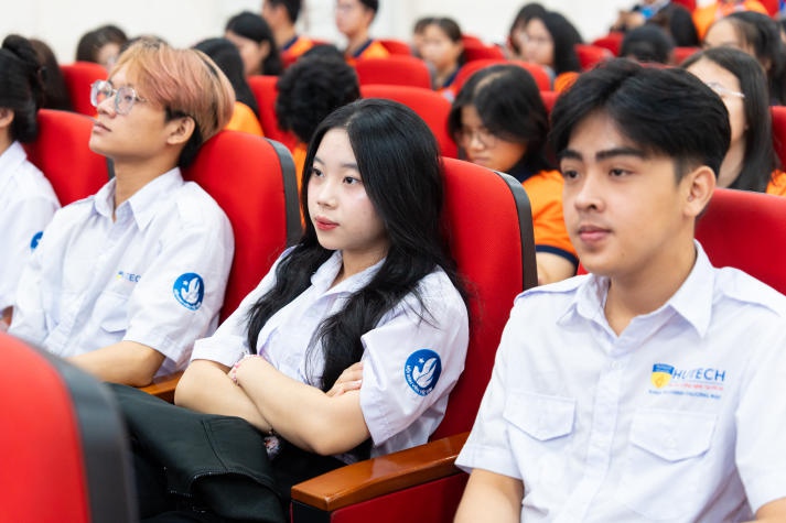 HUTECH chính thức phát động cuộc thi tìm kiếm thủ lĩnh tân sinh viên HUTECH Young Leaders 2024 47