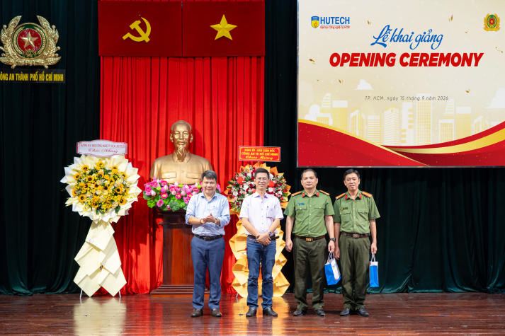 Gần 100 học viên Công an TP.HCM chính thức bước vào chương trình đại học đào tạo từ xa tại HUTECH 32