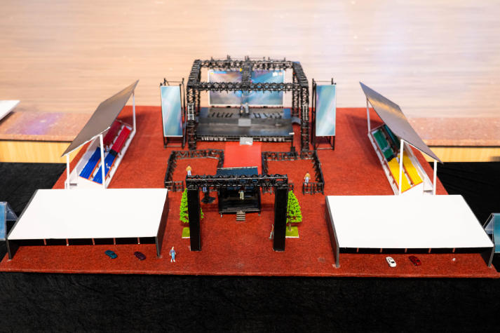 “Phù thủy sân khấu” HUTECH hiện thực hóa ý tưởng thành mô hình sân khấu sống động 19