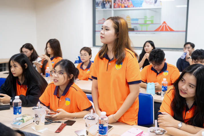 Sôi nổi ngày hội Chào đón Tân sinh viên Khoa Hệ thống thông tin quản lý: Khởi đầu hành trình kết nối công nghệ và kinh tế 57