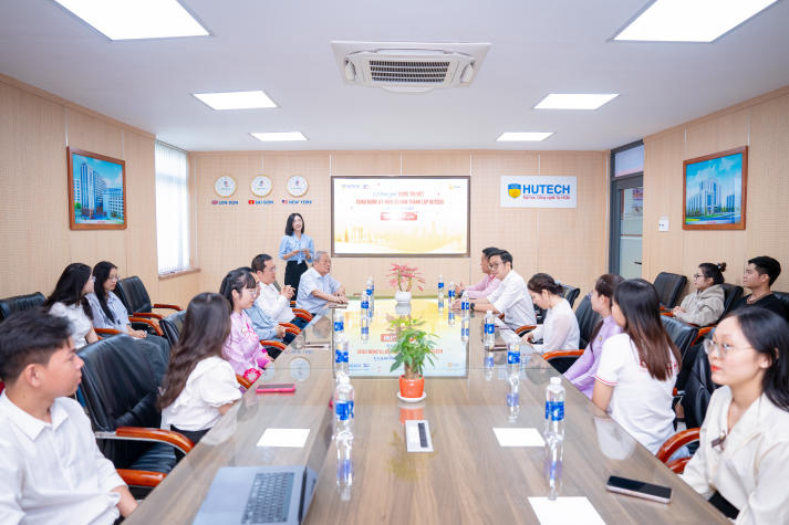 HUTECH vinh danh 08 tác giả xuất sắc Cuộc thi Viết “HUTECH tôi yêu”
