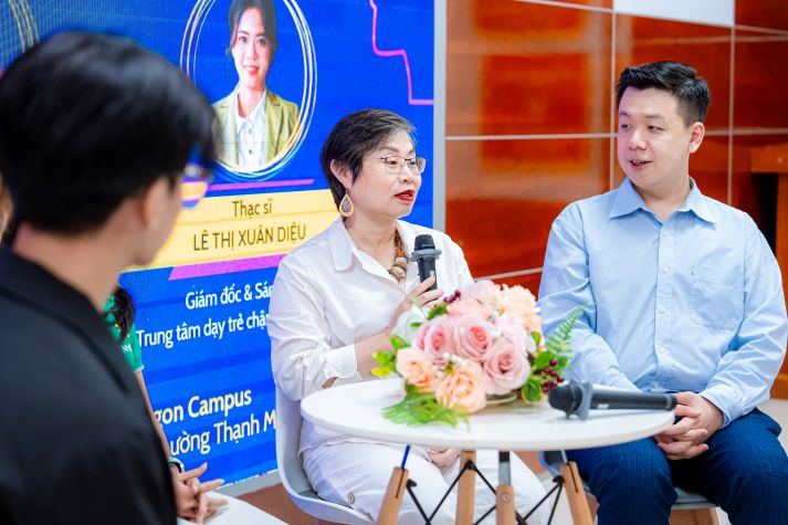 Nghe chuyện nghề, sinh viên Tâm lý học HUTECH tiếp thêm lửa nhiệt huyết theo đuổi đam mê 43