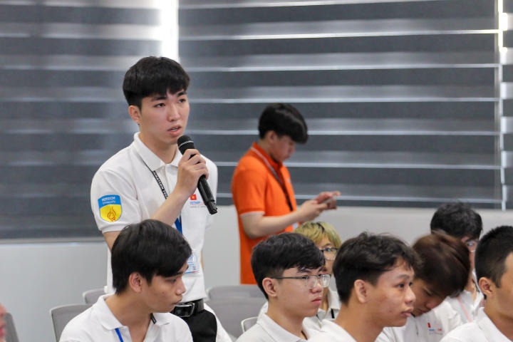 Cùng sinh viên ngành Công nghệ thông tin Viện Công nghệ Việt - Nhật tham quan FPT Software Hồ Chí Minh 66
