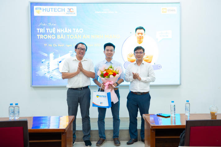 Sinh viên Công nghệ thông tin chủ động chinh phục AI trong lĩnh vực An ninh mạng 9