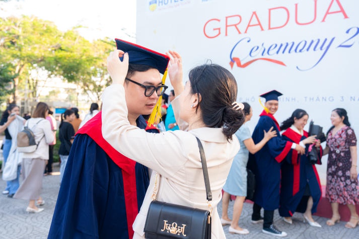 Hoa khôi Sinh viên Thế giới 2019 Nguyễn Thị Thanh Khoa dự định sẽ học tiếp thạc sĩ tại HUTECH 85
