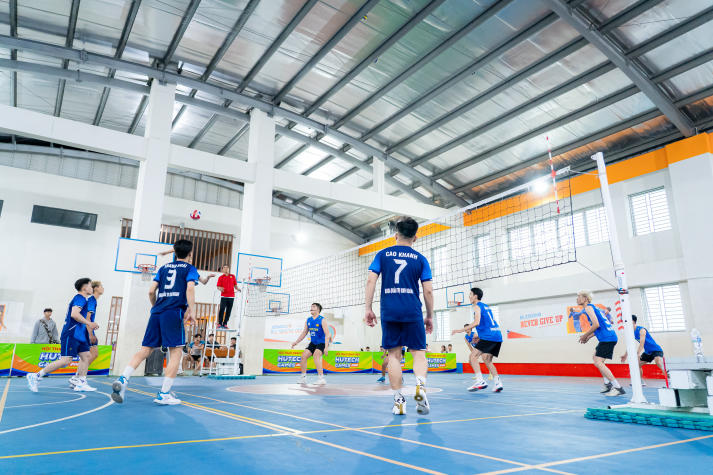 [HUTECH Games 2026] Viện Kỹ thuật lội ngược dòng ngoạn mục, giành ngôi vương Bóng chuyền nam 92