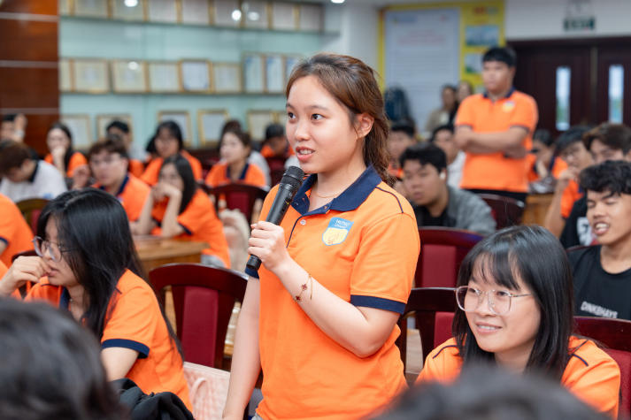 “Thích nghi hay bị bỏ lại?” - Hành trình giải mã DNA Gen Z cùng sinh viên VKIT 19