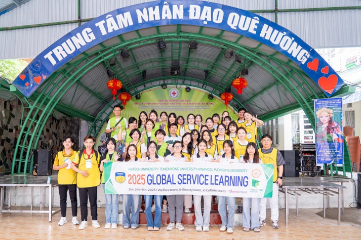 “Global Service Learning 2025”: Phát triển gắn kết quốc tế giữa sinh viên HUTECH và sinh viên Hàn Quốc 25