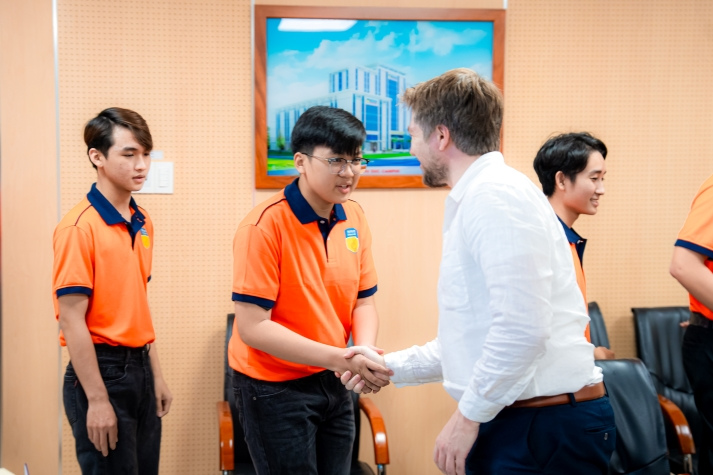 ĐẠI HỌC AUCKLAND (TOP 65 THẾ GIỚI) GẶP GỠ SINH VIÊN I-HUTECH NGÀNH KHOA HỌC MÁY TÍNH CHƯƠNG TRÌNH LIÊN KẾT QUỐC TẾ 44