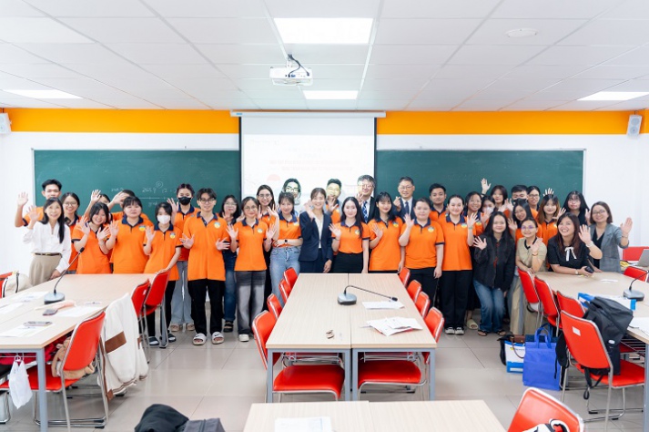 Connecting with Ibaraki Christian University, HUTECH’s Faculty of Japanese Studies students gain greater access to international opportunities 53