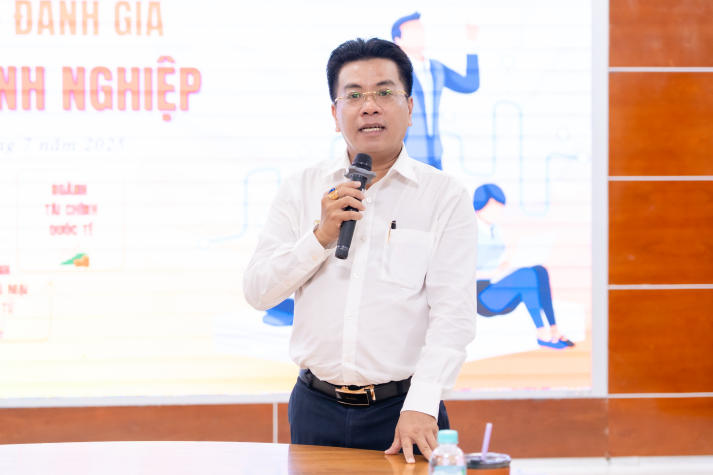 Khoa Tài chính - Thương mại thảo luận triển khai học phần Dự án doanh nghiệp cho khóa 2022 23