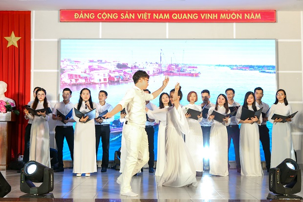 Việt Nam hữu tình được tái hiện tại Vòng sơ khảo Hội thi “Tiếng hát từ giảng đường” lần 14 năm 2020 424