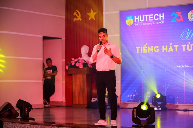 Việt Nam hữu tình được tái hiện tại Vòng sơ khảo Hội thi “Tiếng hát từ giảng đường” lần 14 năm 2020 426