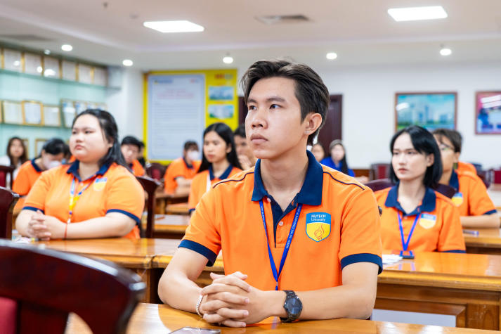 Học bổng Dám ước mơ - Chạm thành công 2025: Lan tỏa giá trị vượt khó và khát vọng vươn lên của thế hệ trẻ HUTECH 84