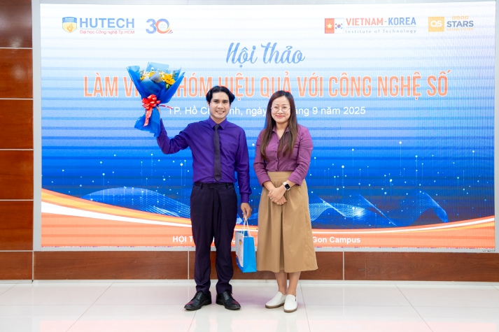 Tân sinh viên VKIT “bỏ túi” bí quyết chinh phục kỹ năng làm việc nhóm 23