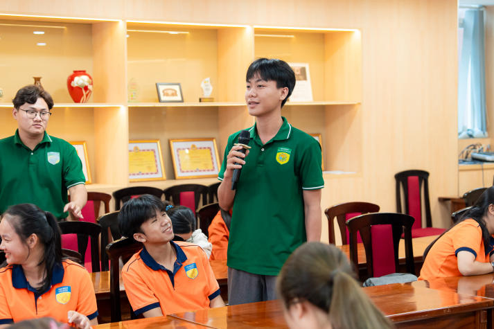 Một giọt tinh dầu, cả một quy trình khoa học qua lăng kính sinh viên Công nghệ sinh học 40