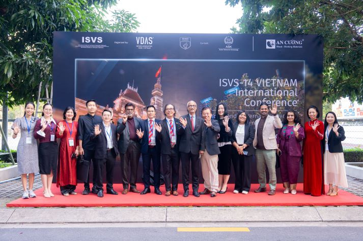 [HUTECH 31 năm] Bền bỉ nâng chuẩn chất lượng, vững vàng trên bảng xếp hạng quốc tế 53