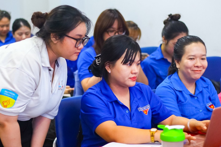 TS. Hà Minh Tuấn - Phó Viện trưởng VJIT tập huấn sử dụng AI cho Cán bộ - Giáo viên - Công nhân viên ngành Giáo dục phường Thạnh Mỹ Tây 39