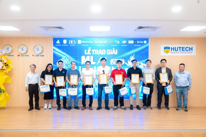 [Video] Chung kết MLAI Hackathon 2026: Sân chơi kết nối tài năng trẻ AI với bài toán doanh nghiệp 20