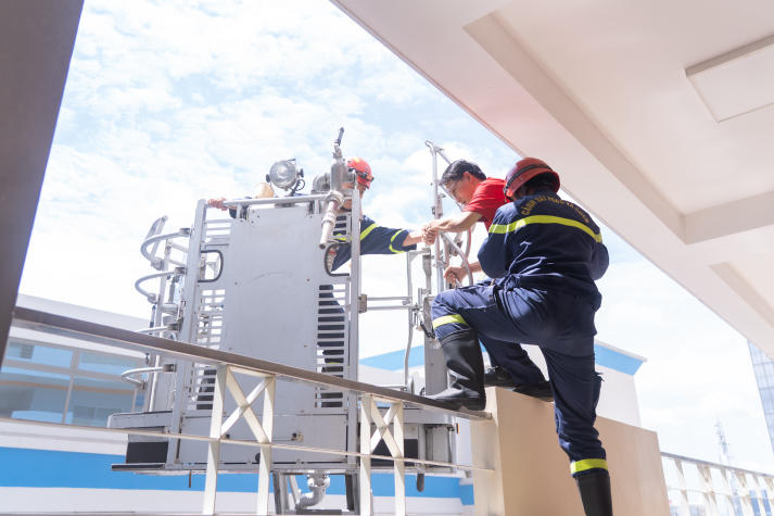 Đội ngũ HUTECH sẵn sàng trang bị kỹ năng ứng phó cháy, nổ cùng vào 10/10 tới 32