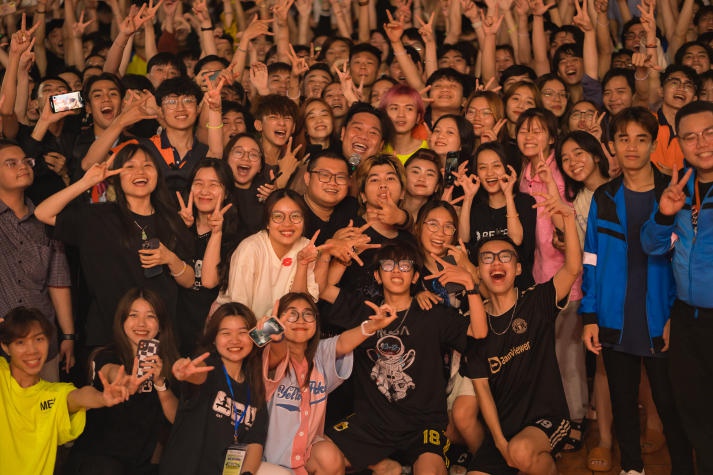 CLB Văn hoá - Văn nghệ, CLB Thể dục - Thể thao tham gia Hội trại Tập huấn Câu lạc bộ HUTECH lần 3 từ 08 - 09/6 tới 67