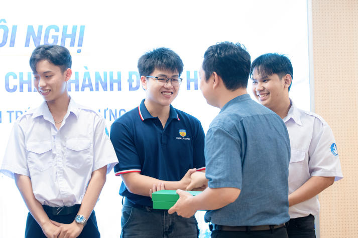 Khoa Kiến trúc - Xây dựng kiện toàn Ban Chấp hành Đoàn - Hội nhiệm kỳ 2025-2027 49
