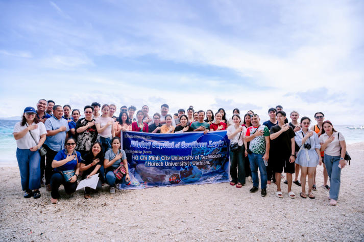 Hành trình học tập, giao lưu quốc tế thú vị của sinh viên Khoa Marketing - Kinh doanh quốc tế tại Philippines 54