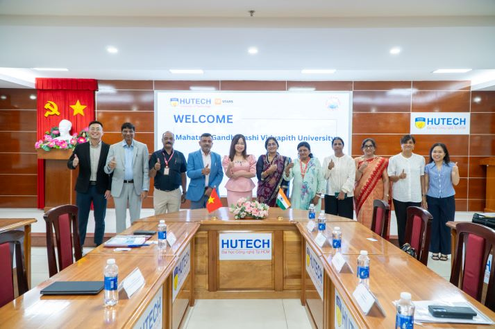 HUTECH làm việc cùng Mahatma Gandhi Kashi Vidyapith, mở thêm nhịp cầu học thuật với giáo dục Ấn Độ 62