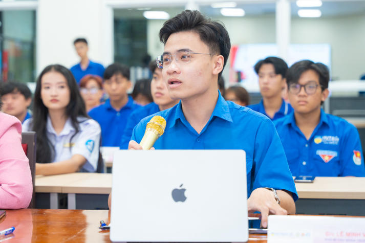 Tuổi trẻ HUTECH tự hào tiếp bước tại Chung kết "Tư tưởng Hồ Chí Minh" 55