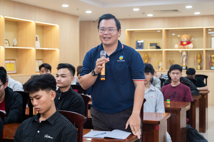 Doanh nhân Ngô Hoài Đức truyền cảm hứng quản trị và phát triển nghề nghiệp cho sinh viên HUTECH 66