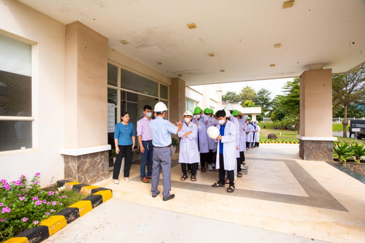 Sinh viên Khoa Thú y - Chăn nuôi HUTECH trải nghiệm thực tế thú vị tại chuyến tham quan Công ty TNHH CJ Vina Agri 46