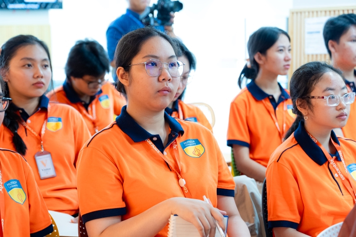 Sinh viên Ngôn ngữ Anh HUTECH mở rộng định hướng nghề qua trải nghiệm tại Vietnam Concentrix Services 52