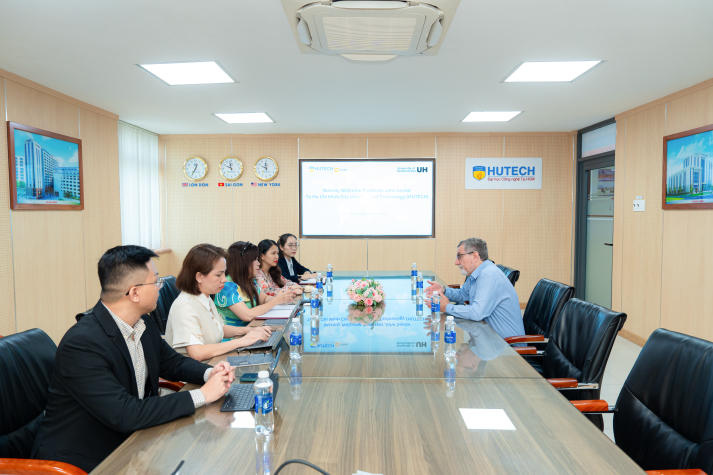HUTECH strengthens international education through partnership with University of Hertfordshire 11