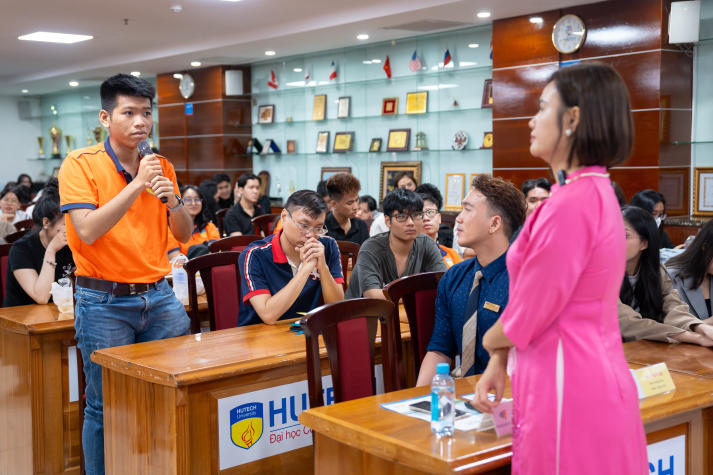 [Video] Cùng chuyên gia “mở khóa” kỹ năng phỏng vấn, sinh viên HUTECH tự tin chinh phục nhà tuyển dụng 38
