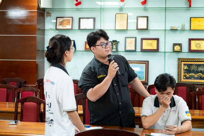 “Hành trang sinh viên 4.0”: Sinh viên VKIT học cách thuyết phục để ứng xử chuyên nghiệp 46