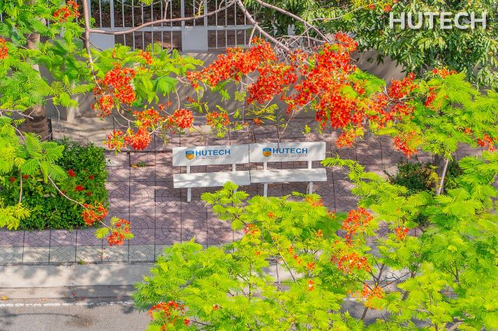 [HUTECH tôi yêu] HUTECH: 30 năm tìm về 27