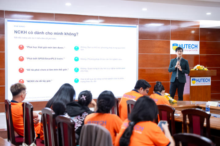 Sinh viên Quản trị kinh doanh tìm điểm khởi đầu cho công trình nghiên cứu 69