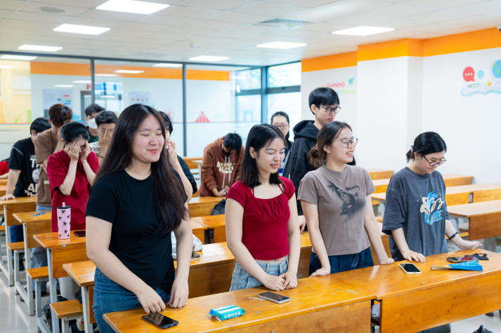 Sinh viên Ngôn ngữ Anh HUTECH “chạm” vào thế giới Hospitality cùng đàn anh trong nghề 53