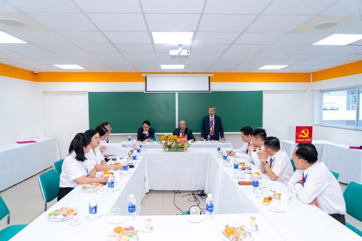 Đại hội Đại biểu Đảng bộ HUTECH lần VII: Khởi đầu vững vàng cho nhiệm kỳ 2025-2030 227