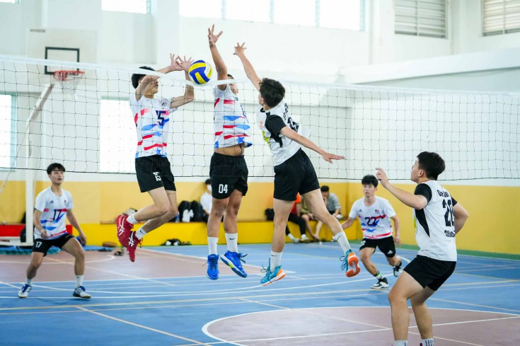 Những pha bóng hấp dẫn của 02 đội