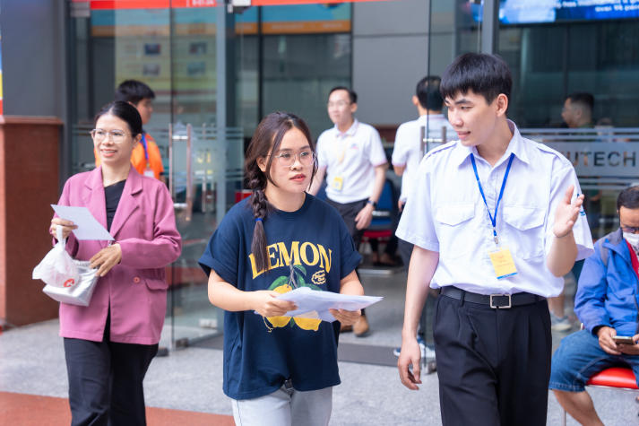 Nhiều tân sinh viên HUTECH an tâm tìm được chỗ ở ngay khi làm thủ tục nhập học 15