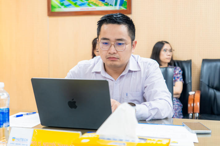 NCS. Lê Thị Mỹ Hạnh bảo vệ chuyên đề luận án Tiến sĩ về ứng dụng AI trong ngành lưu trú 15