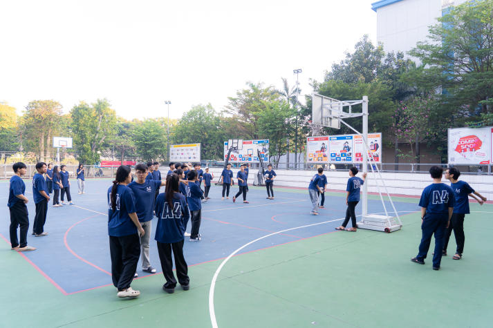 Học sinh THPT Vĩnh Cửu (Đồng Nai) trải nghiệm môi trường học tập tại HUTECH 51