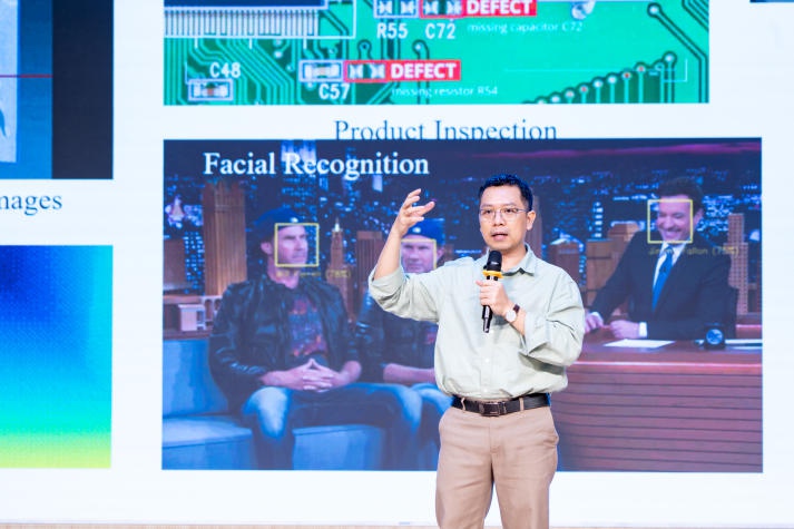 Kỹ sư công nghệ thông tin tương lai của HUTECH được chuyên gia đồng hành định hướng nghề nghiệp 37